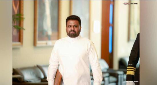 අයවැය ඉදිරිපත් කිරීමට ජනපති පාර්ලිමේන්තුවට